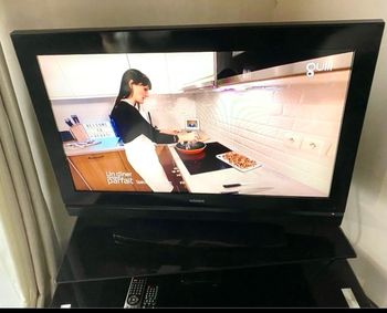 Tv 32 pouces + décodeur