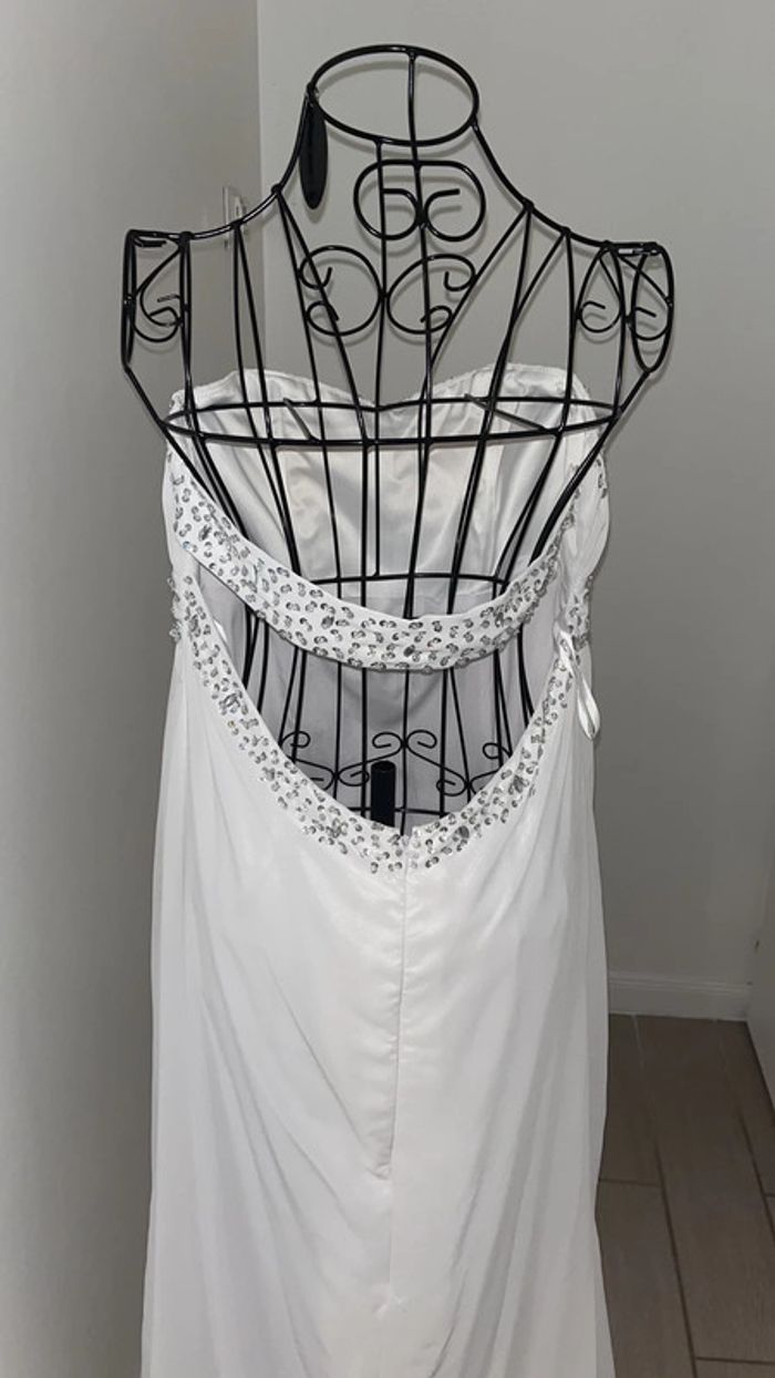 Robe de soirée - photo numéro 3