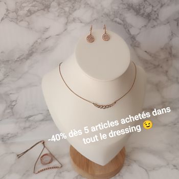 Parure couleur rose cuivré collier, boucles d'oreilles, bague et bracelet