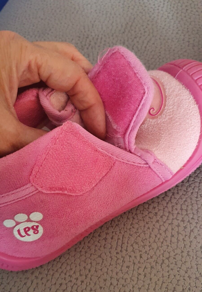 Belle paire de chaussons rose de pointure 29 - photo numéro 7