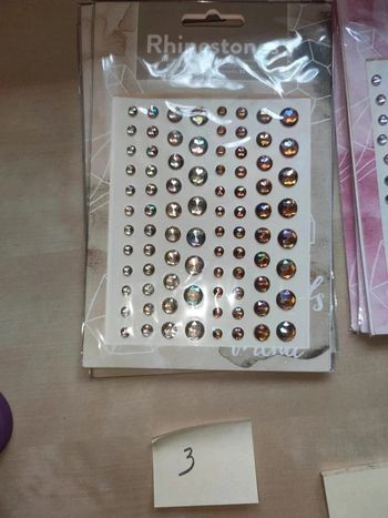Lot de strass autocollants