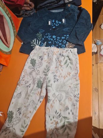 Pyjama velours avec pied