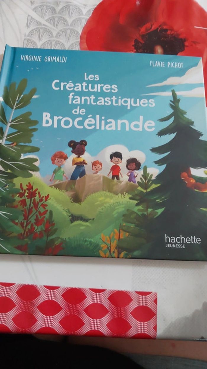 Livre les créatures fantastiques de broceliande