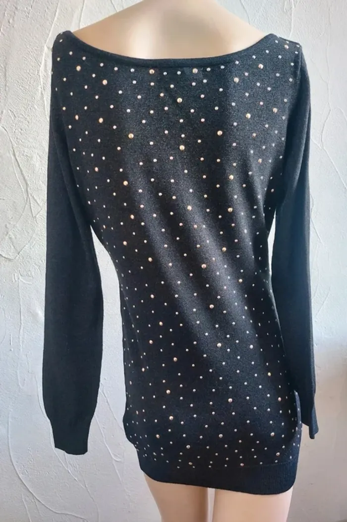 Pull noir à strass - photo numéro 4