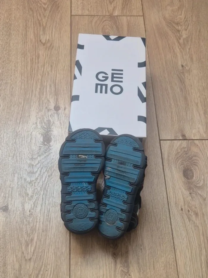 Chaussures sandales / nu-pieds garçon pointure 28 - photo numéro 5