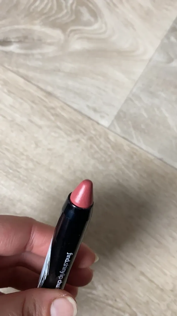 Rouge à lèvre - photo numéro 3