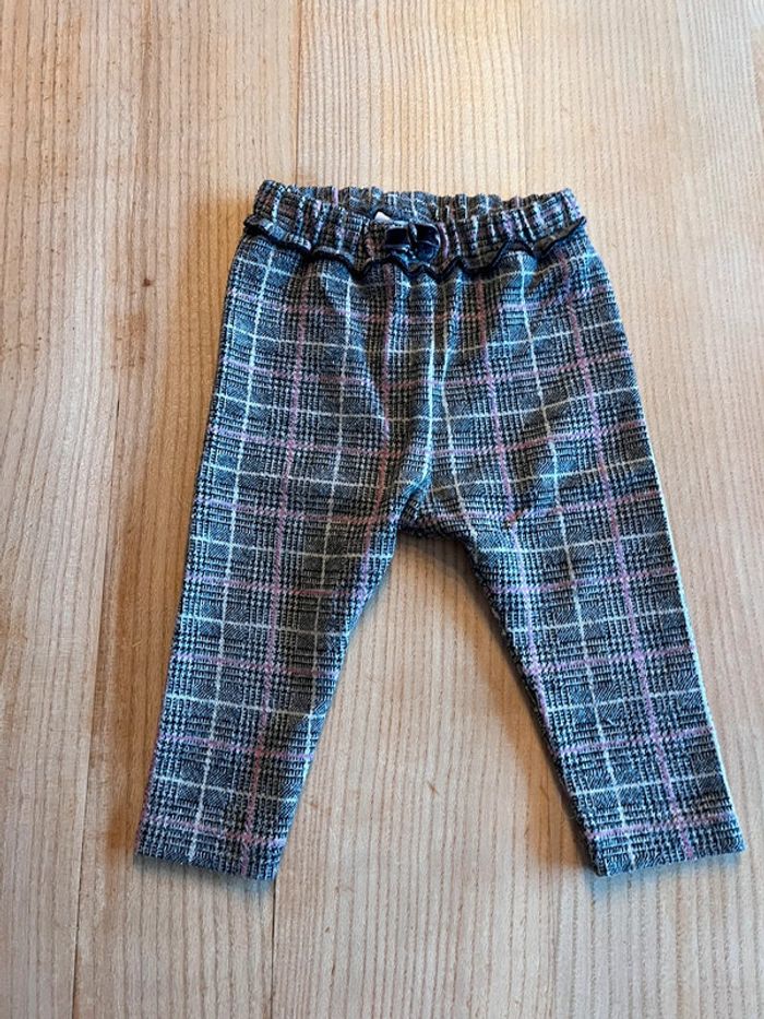 Pantalons Zara 6 - 9 mois - photo numéro 3