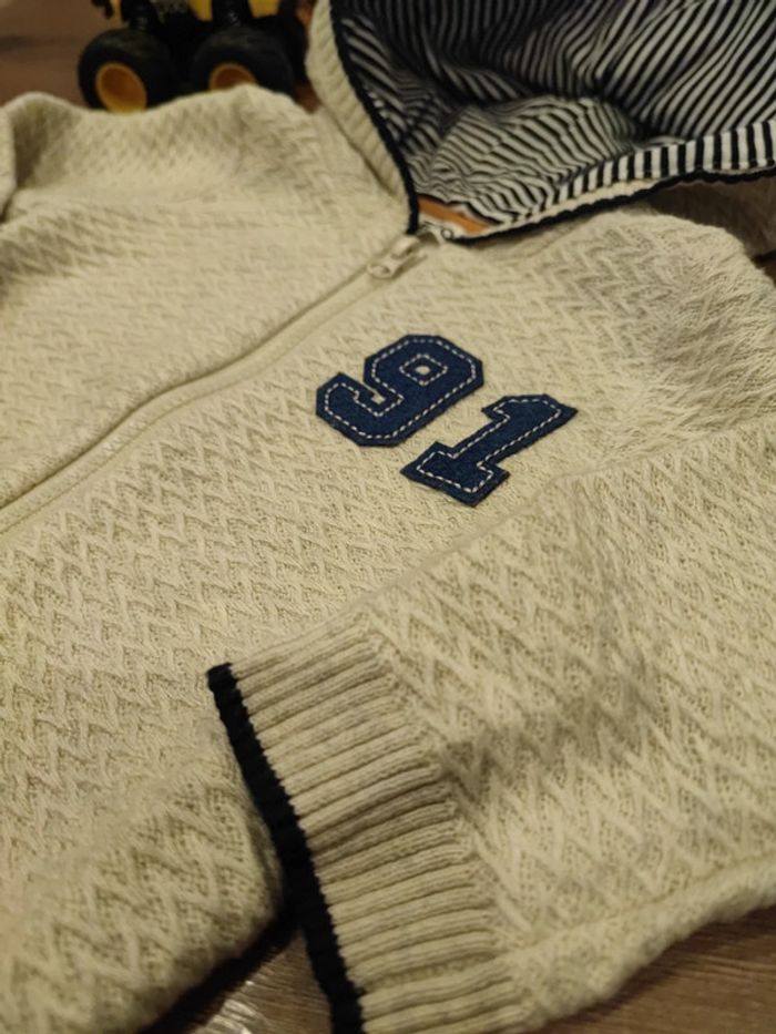 Gilet zippé beige a capuche - photo numéro 2