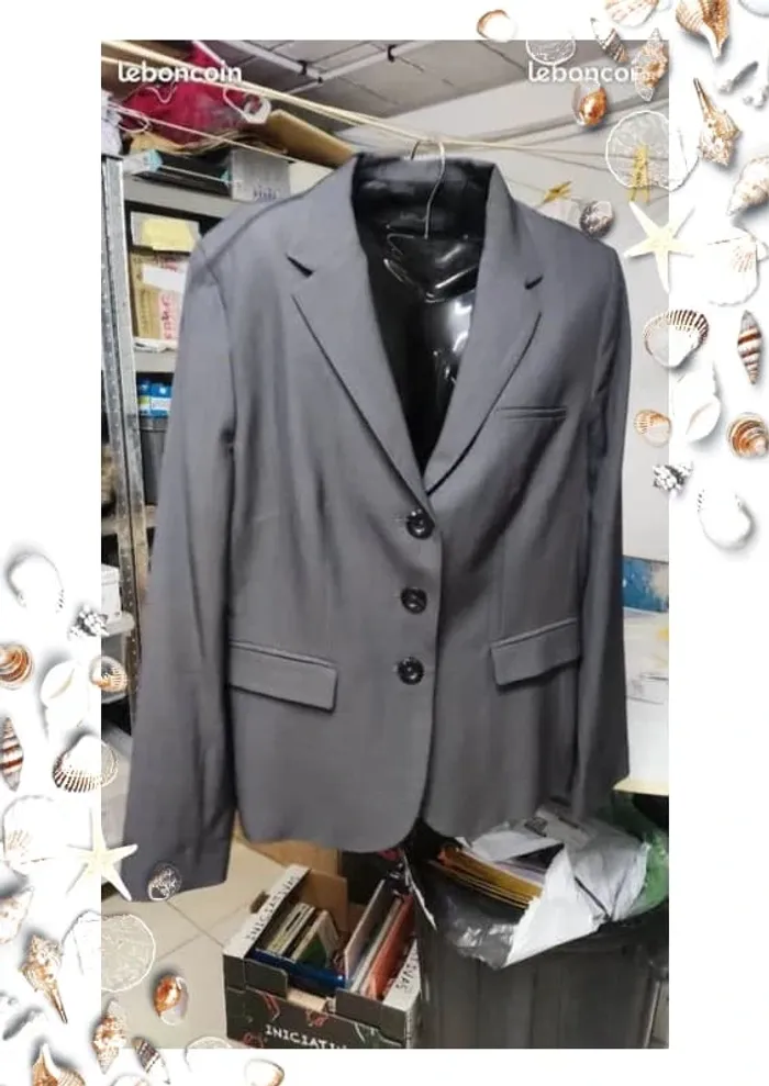 Veste blaser marque Lola grise taille 4