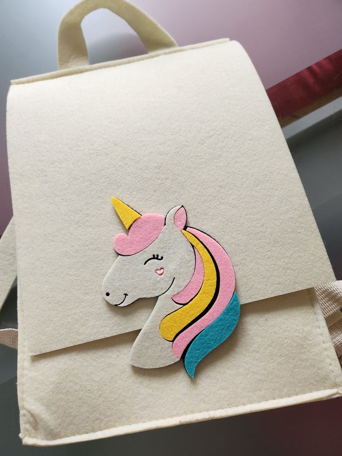 Très Joli Sac à dos Licorne Idéal pour la maternelle ou la crèche - photo numéro 2