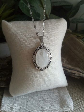 Collier cristal de roche argenté