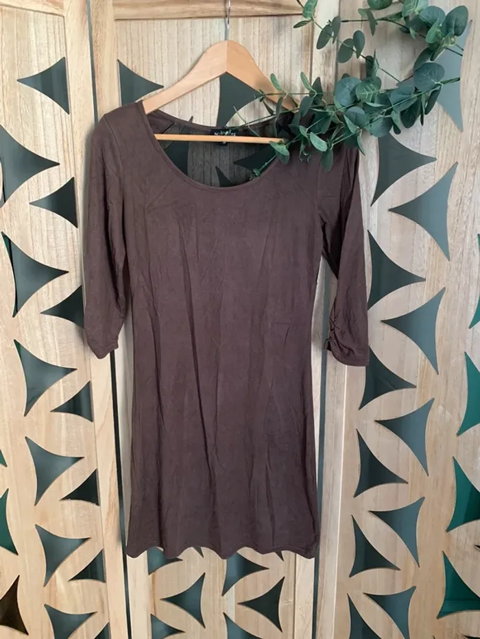 Robe hiver moulante 38 en daim - photo numéro 2