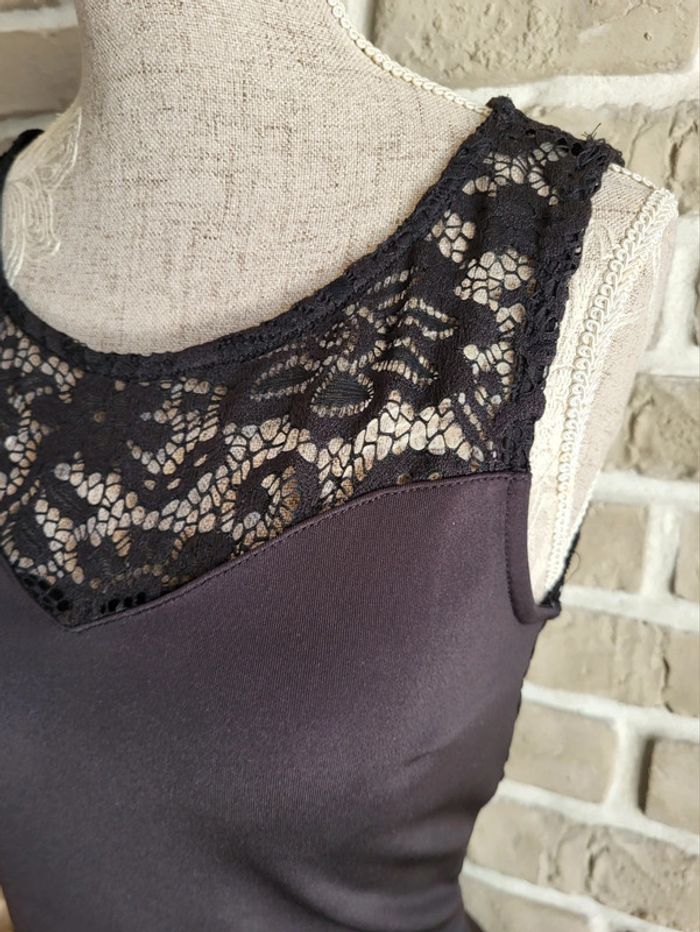 Top noir dos en dentelle H&M - Tendance et élégant - photo numéro 4