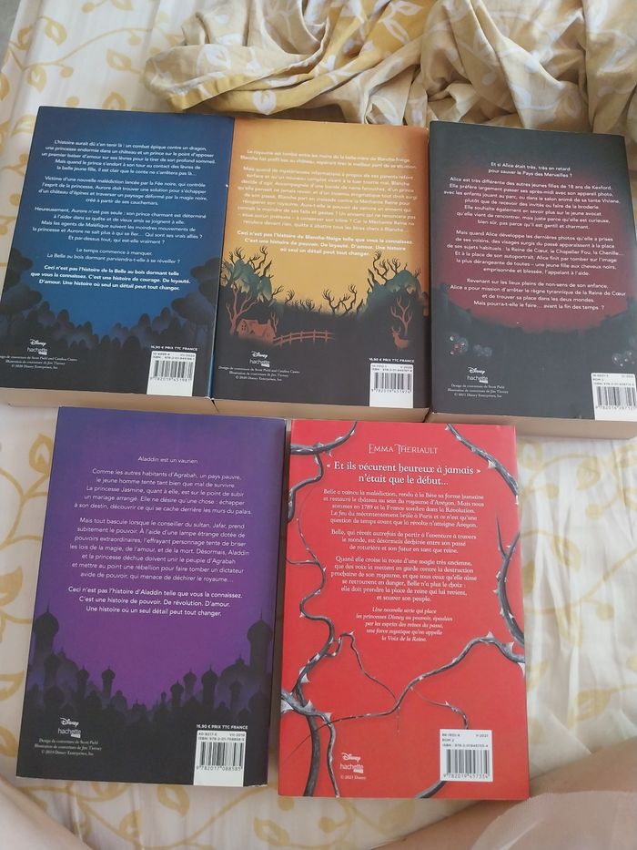 Lot Romans 4 Twisted Tales 1 Queen's Council Hachette Heroes - photo numéro 5