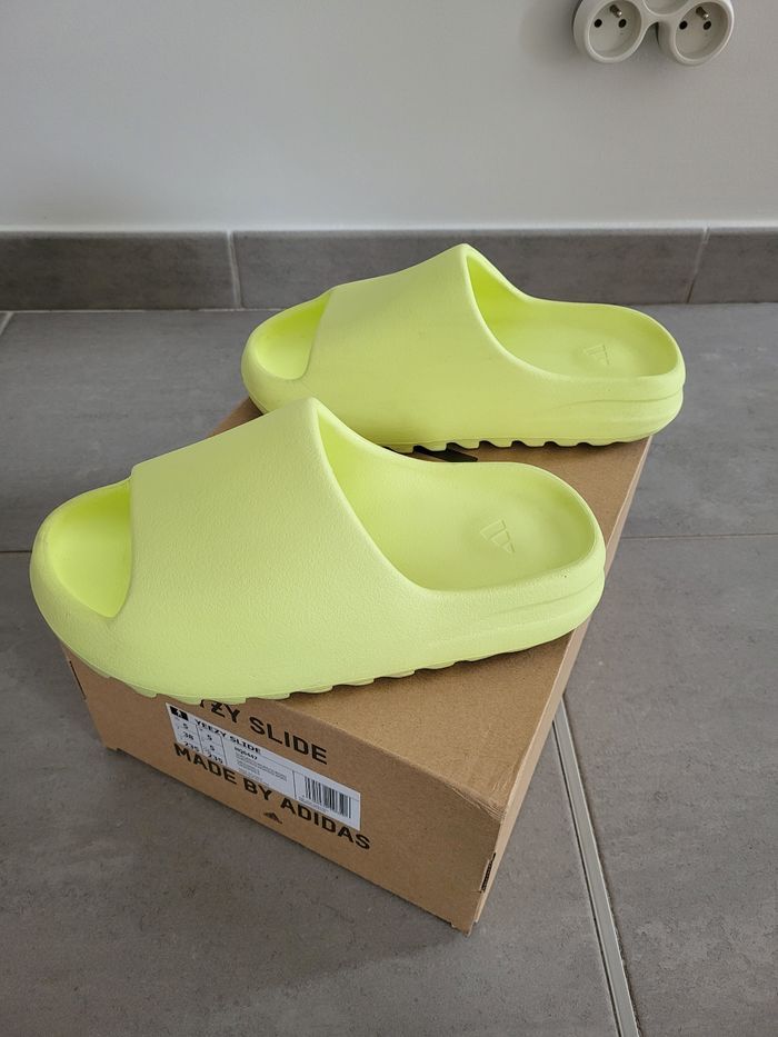 Yeezy slide femme - photo numéro 6