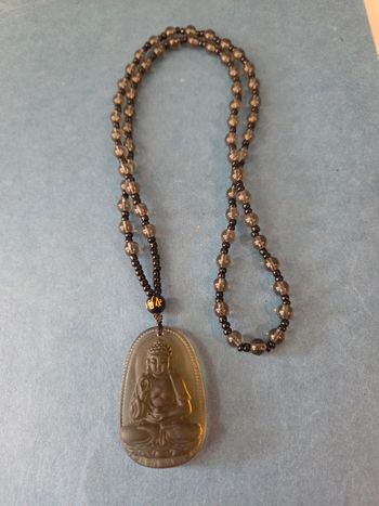 Collier pendentif bouddha jaune