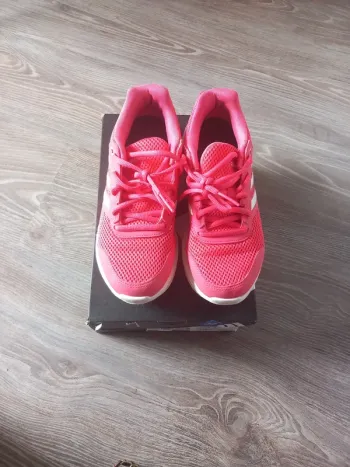 Adidas duramo lite 2.00 rose en bon état