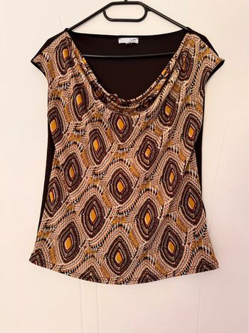 T-shirt à motifs jaune, noir & bordeaux – Taille L