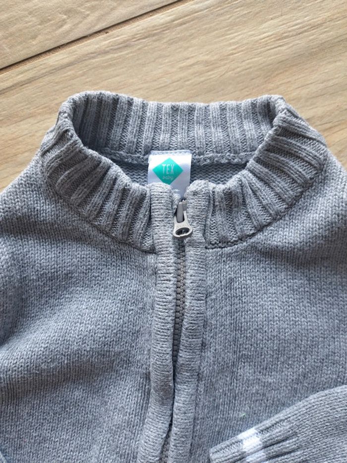 Lot 2 gilet 12 mois - photo numéro 4