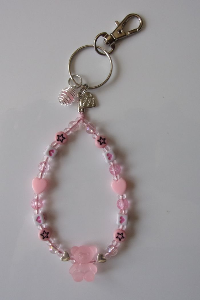 Porte clé argenté ou Déco de sac à main ourson givré rose