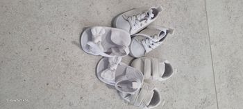 Lot de chaussures  bébé 0-3 mois