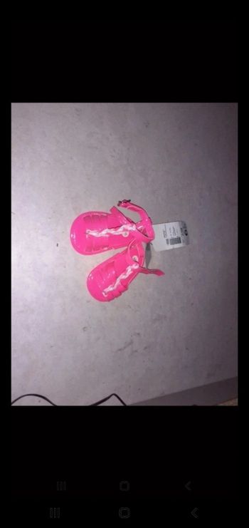 Sandales neuves bebe