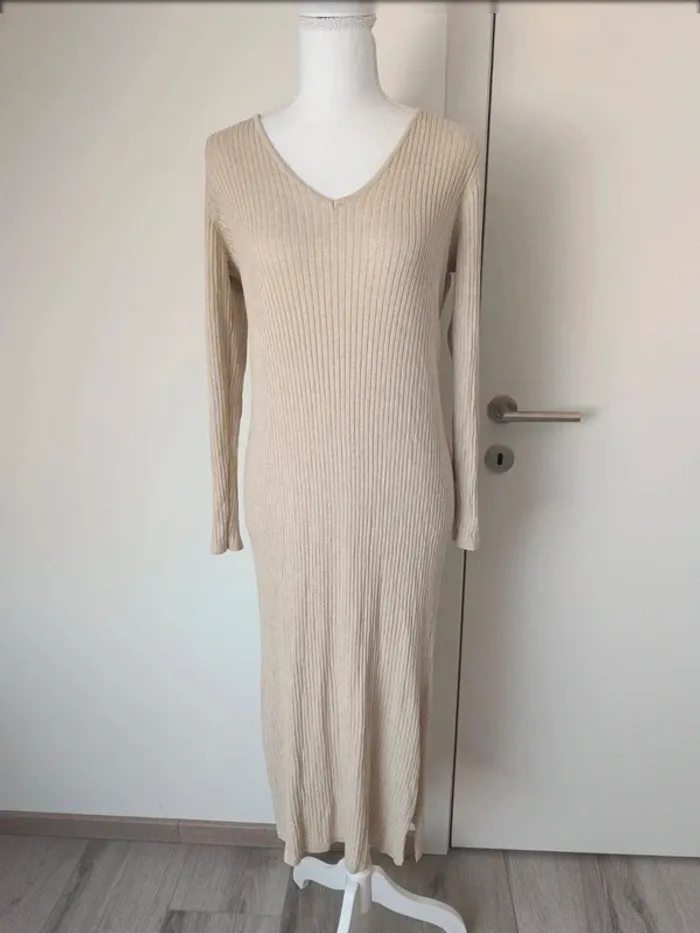 🤍 Robe longue côtelée beige KIABI – Taille L (42-44)