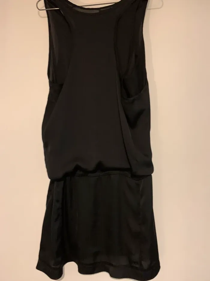 Robe noir fluide neuve taille s - photo numéro 7