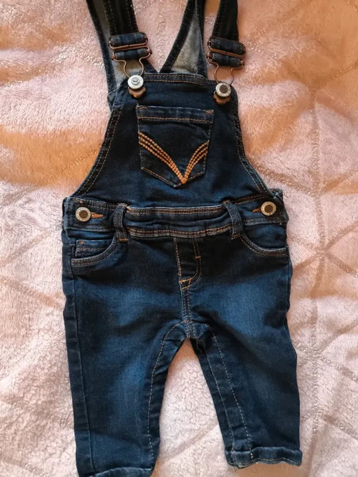 Tenue 62 cm in extenso - photo numéro 7