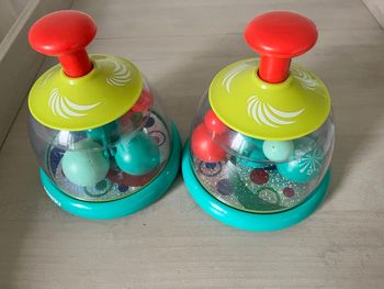 Lot de 2 Toupie à balles