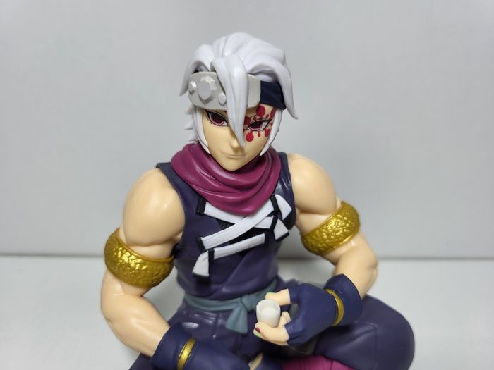 Figurine premium Demon Slayer Tengen Uzui Chokonose - photo numéro 2