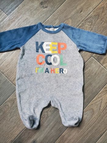 Pyjama velours taille 1 mois bon état Kitchoun