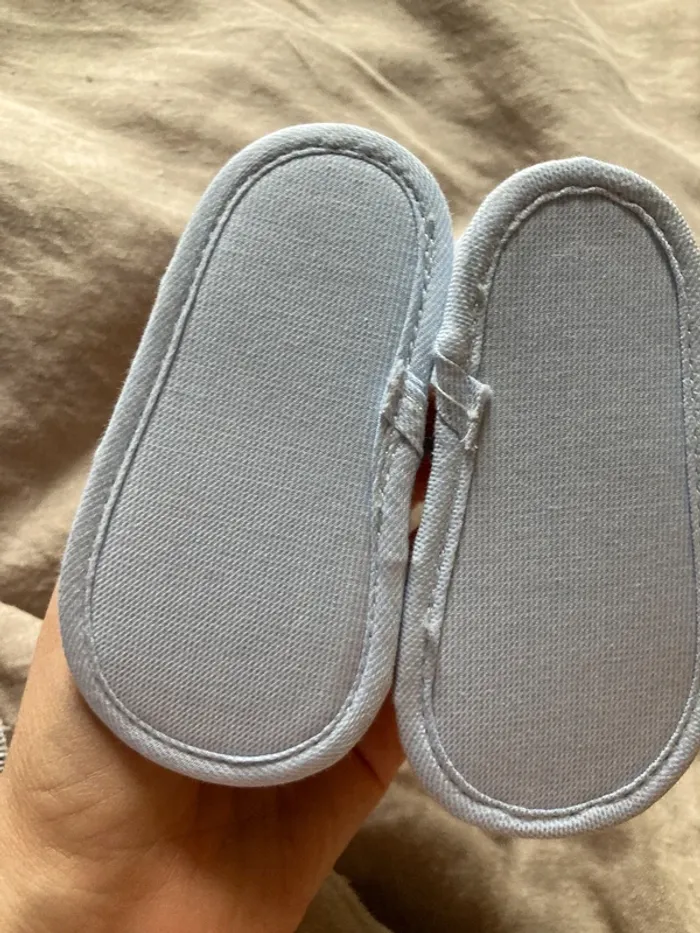 Chaussures 6/9 mois - photo numéro 3