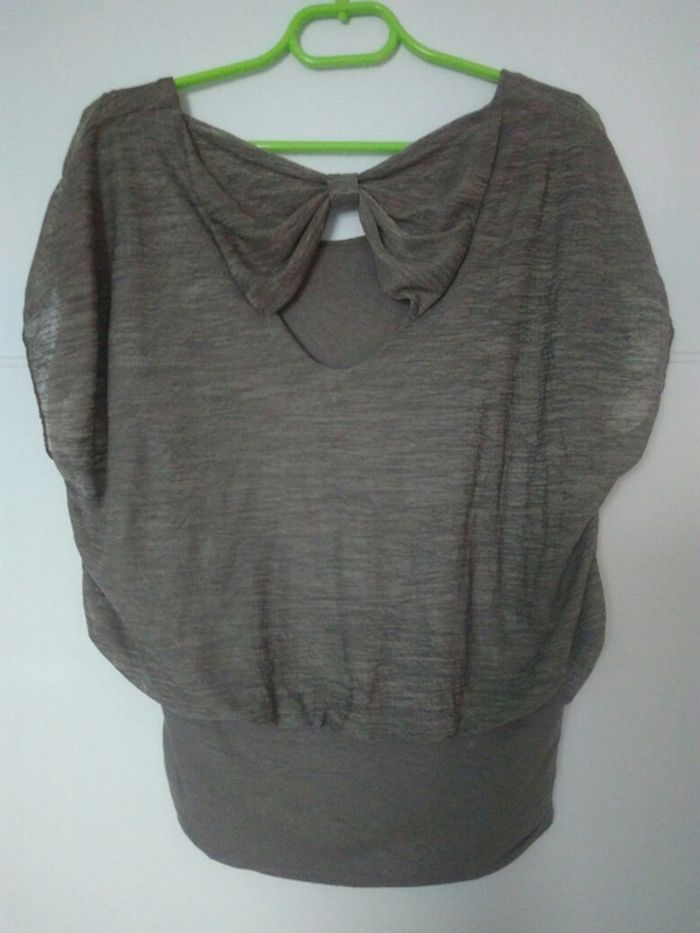 Top taupe - photo numéro 2