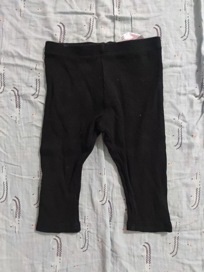 Legging/caleçon noir T.18-24 mois