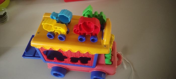 Camions  cirque avec formes animaux - photo numéro 4