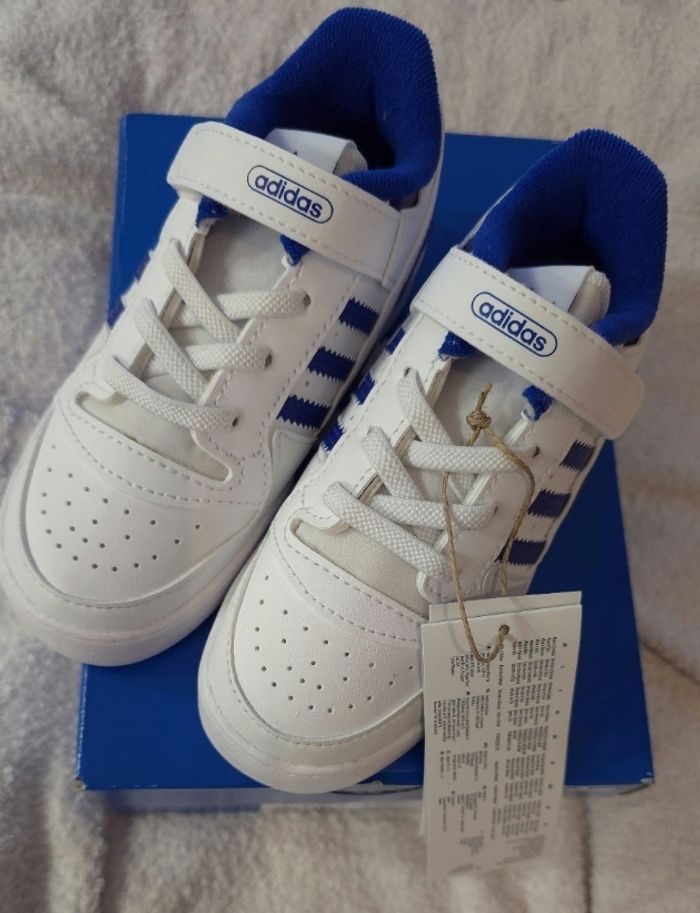 (Neuves non portées) 🏷🤩😍baskets adidas unisex pointure 27 🤩😍 - photo numéro 2