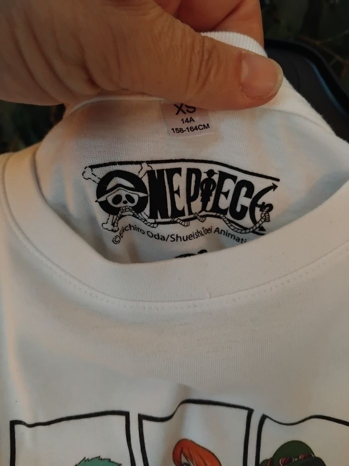 Tee-shirt manches longues one piece 14 ans - photo numéro 4