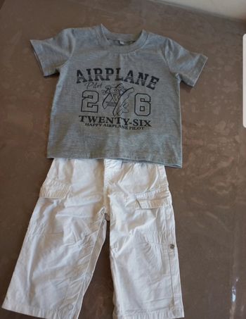 Ensemble t shirt + pantalon