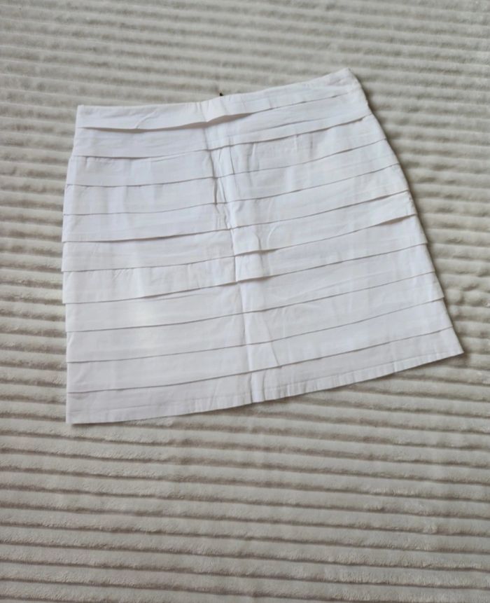 Jupe courte blanche doublée Gémo – Taille 40 – Très bon état
