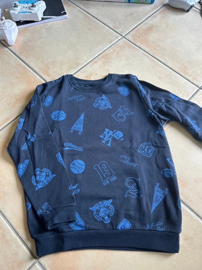Sweat primark 10-11 ans