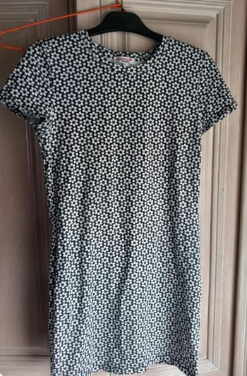 Robe à fleurs noir et blanc Jennyfer