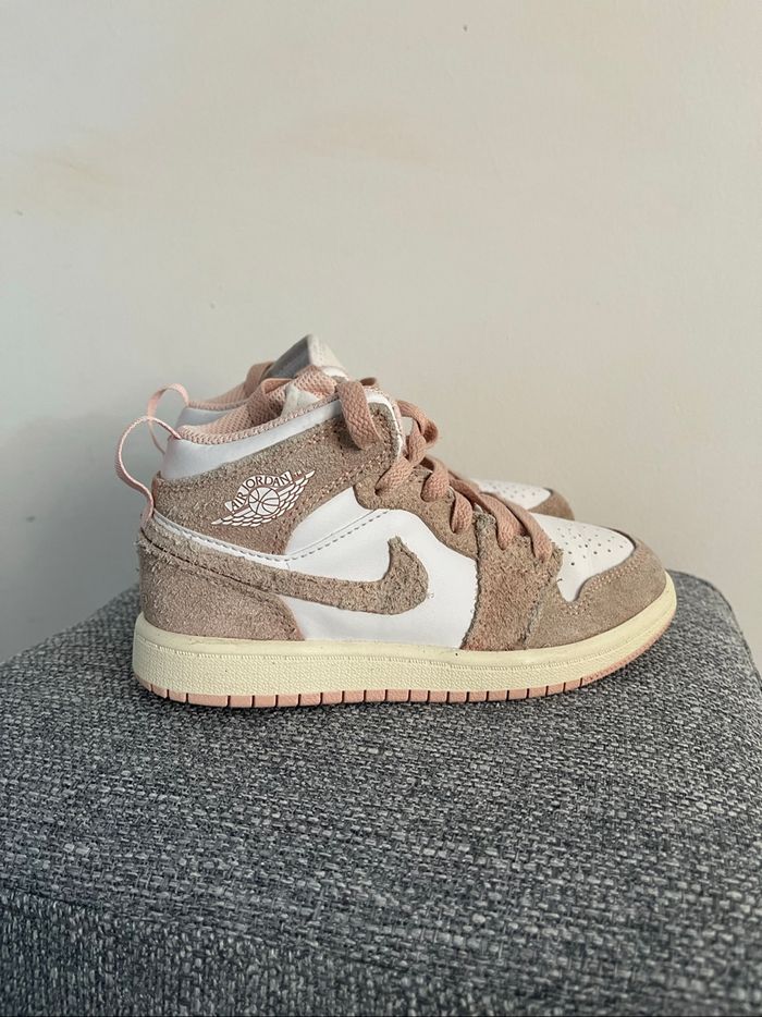 Baskets Montantes Jordan Pour Filles Taille 29,5