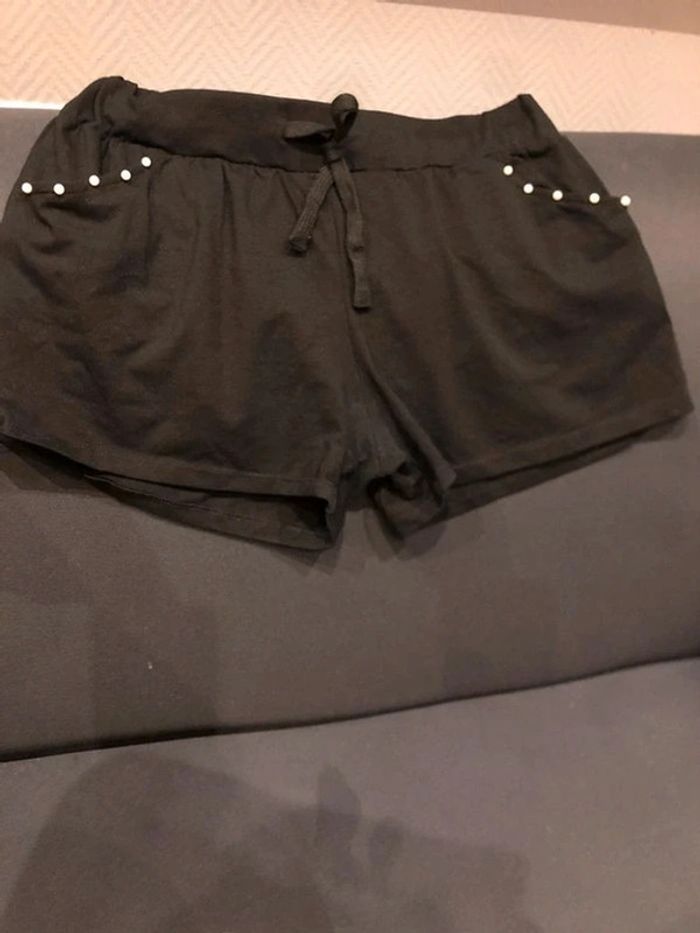 Short noir 95% coton pour femme M California &MISS