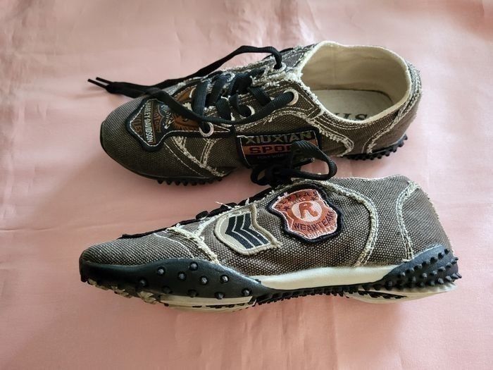 sneaker original , tout terrain t 37 neuf - photo numéro 10