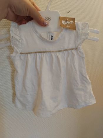 Techerts manches courte neuf fille 3mois