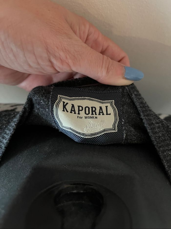 Gilet gris foncé Kaporal T.S TBE 🩶 - photo numéro 2