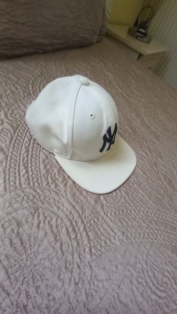 Bonjour je vend ma casquette New York