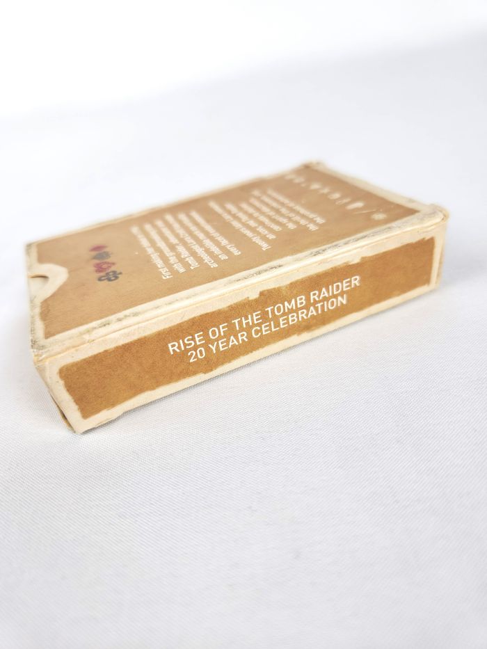 Jeu de Cartes Collector Tomb Raider 20 Years of an Icon Lara Croft - photo numéro 4