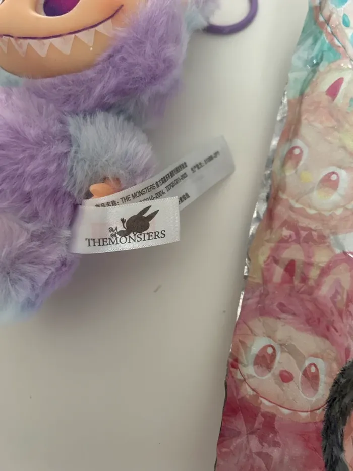 Labubu acheté sur le marché neuf - photo numéro 3